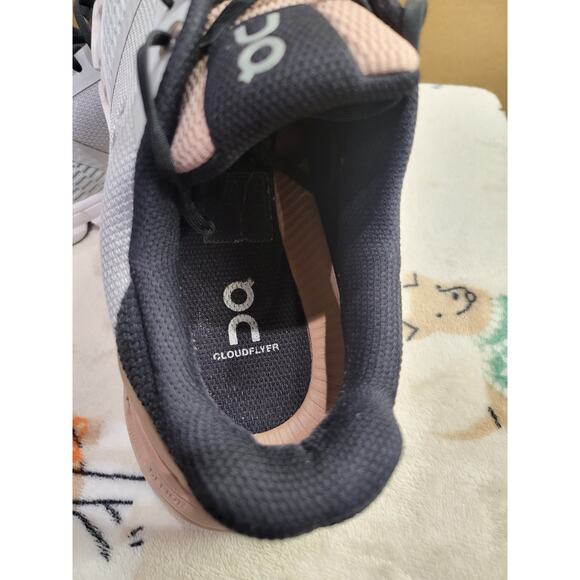 Oncloud cloudflyer size 9 - Picture 8 of 10